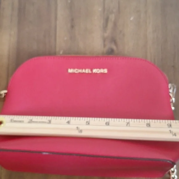 Michael Kors Large Red Saffiano Dome Crossbody Gokd Hardware - Picture 10 of 11